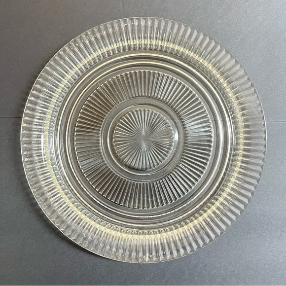 Vintage‎ Clear Ribbed Glass Serving Plate Buffet Platter - Picture 1 of 5